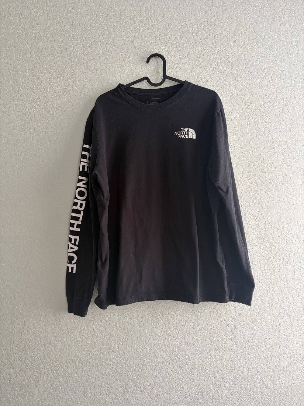 The North Face Woman's Black Long-Sleeve Logo Shirt